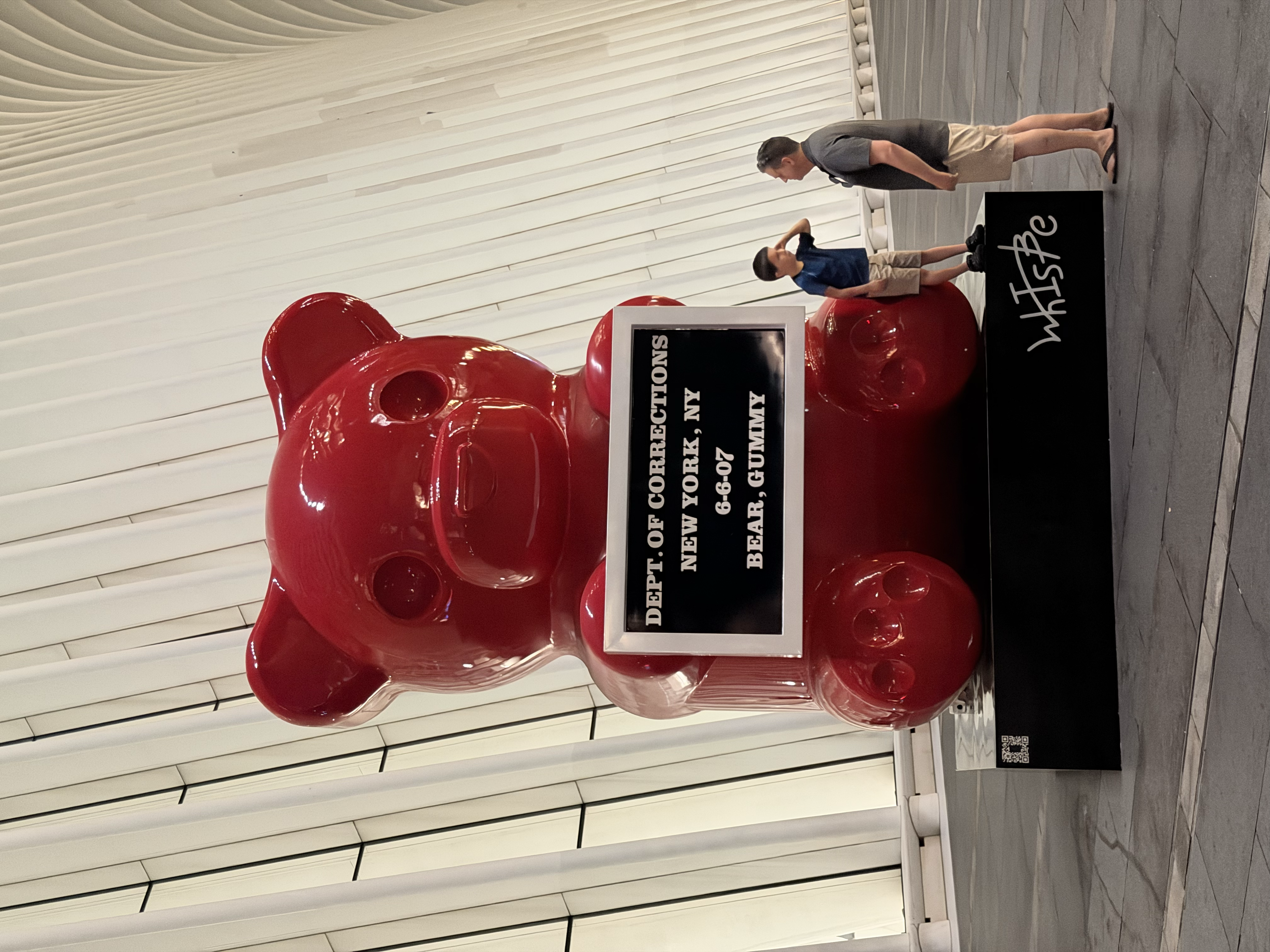 Vandal Gummy